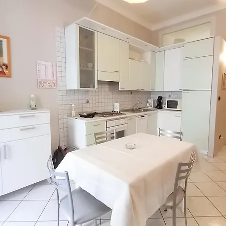Apartment Mimosa 2 *